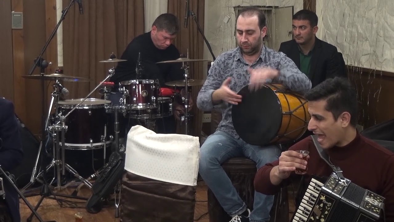 Azer Gitara Elcanin Eci Ad Gununden 03 04 2019