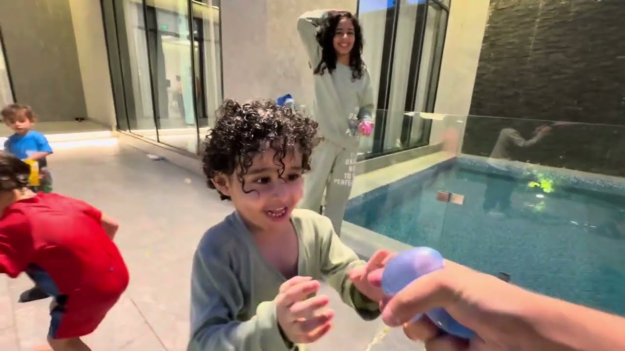 أبو فهودي أخذ عياله للشاليه | والبطريق سوى فعاليات بفلوس 😭😂