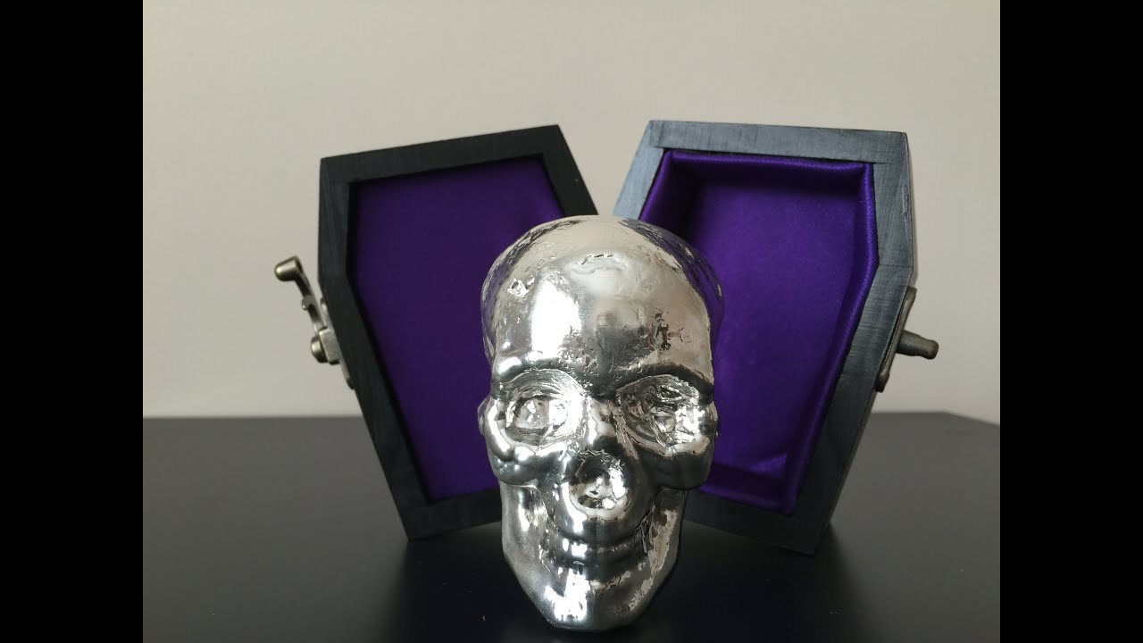Yeager poured silver - Kilo Skull