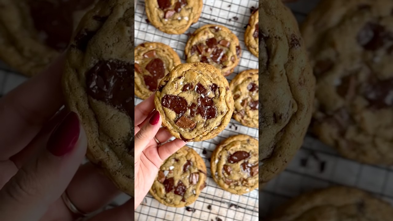 BEST Brown Butter Chocolate Chip cookies #chocolatechipcookies #recipe