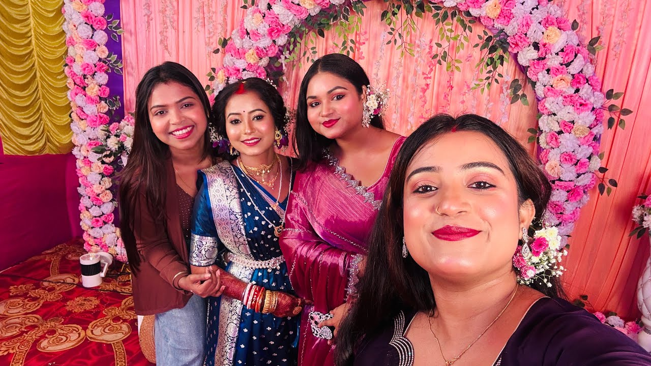বিয়েবাড়ি গেছিলামঠিকই কিন্তুএকটুওমজাকরতে পারিনি শরীরখারাপলাগছিলোকিন্তুহাসতে হাসতেপেটবেথাহয়ে গেছিলো