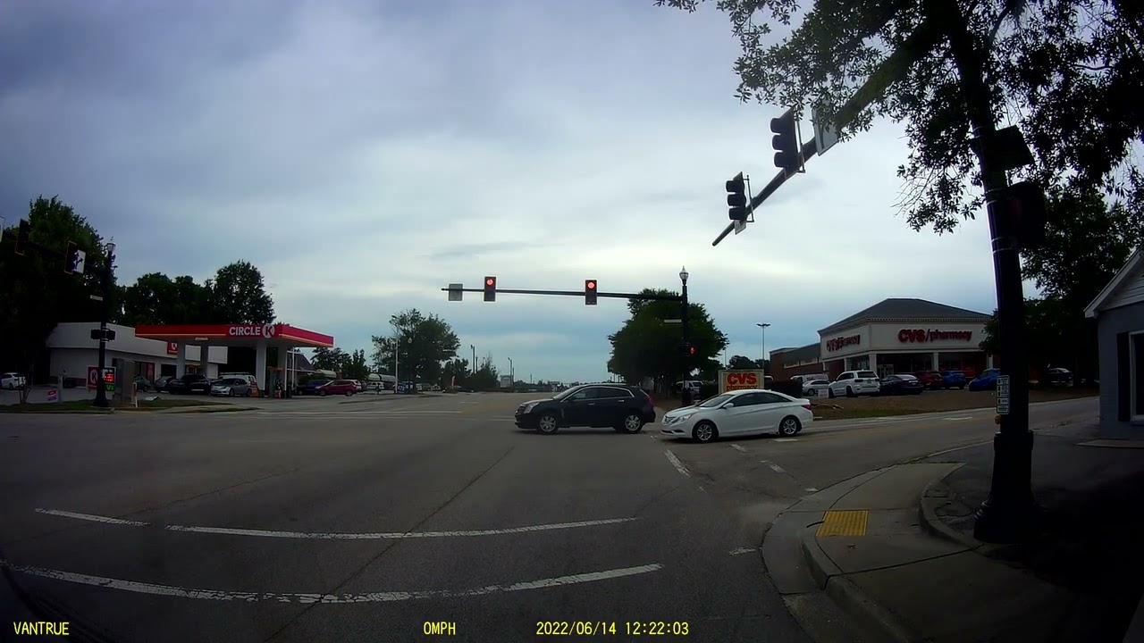 red light camden 20220614   Trim
