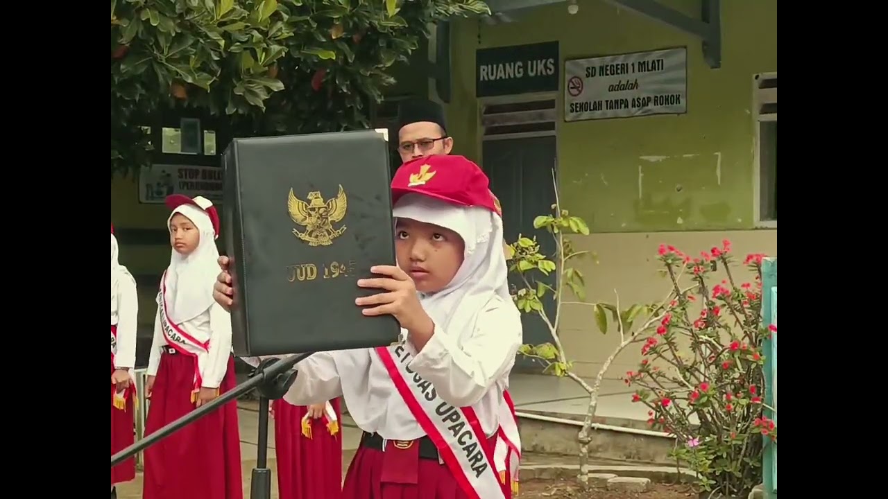 Perdana Petugas Upacara kelas 2&3