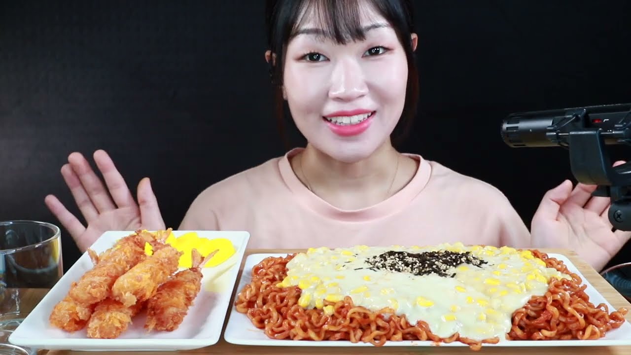 ASMR Cheesy Corn Fire Noodles and Fried Shrimps Eating Sounds | MINEE EATS