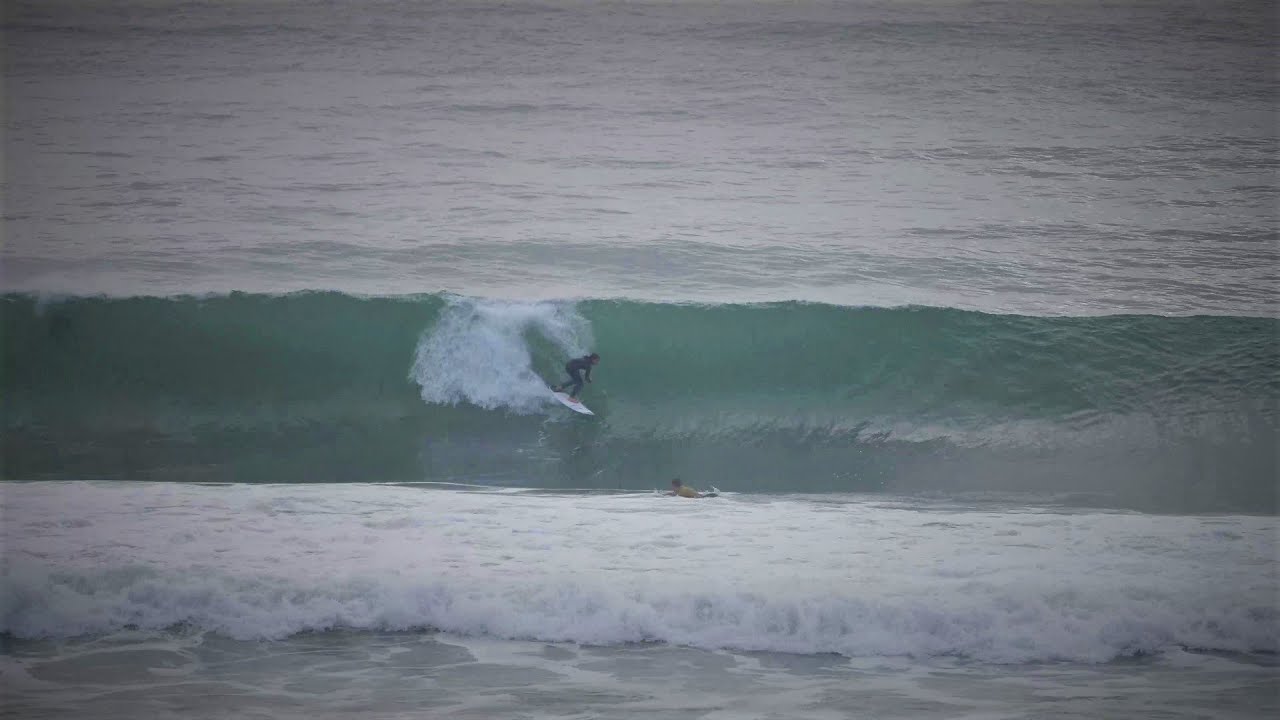 Surfing Carcavelos (02/01/2022)