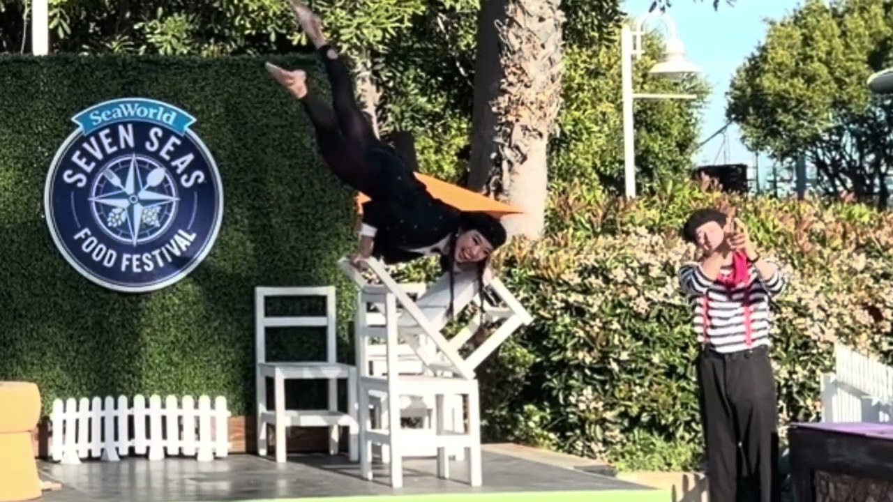 Christine lee family stage show sea world 2026