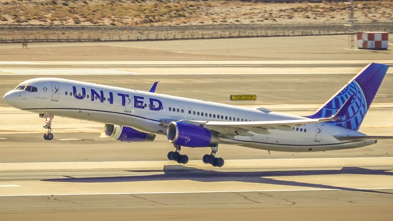 Morning Departures from Phoenix Sky Harbor Int'l Airport