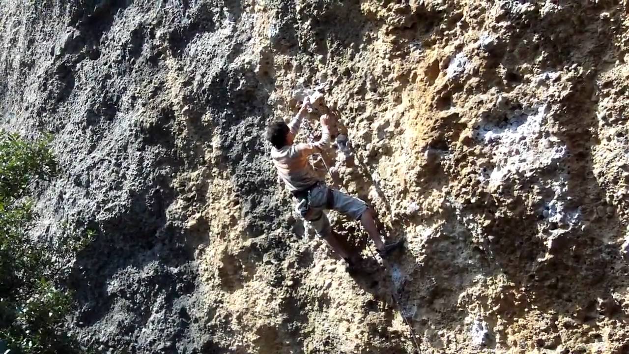 Margalef ,secteur raco de les tenebres, voie magic festival 7c