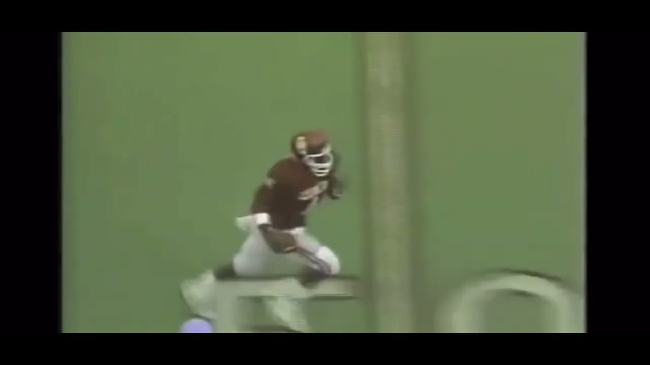 Sooner magic Jamelle Holieway meets The UFFL