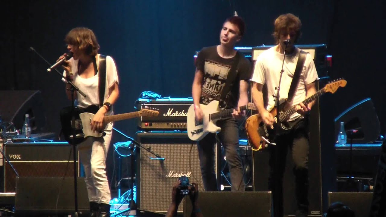 Los Ex! - La Corbata De Mi Tio (Canto Por Chile - Movistar Arena 10.12.2011)
