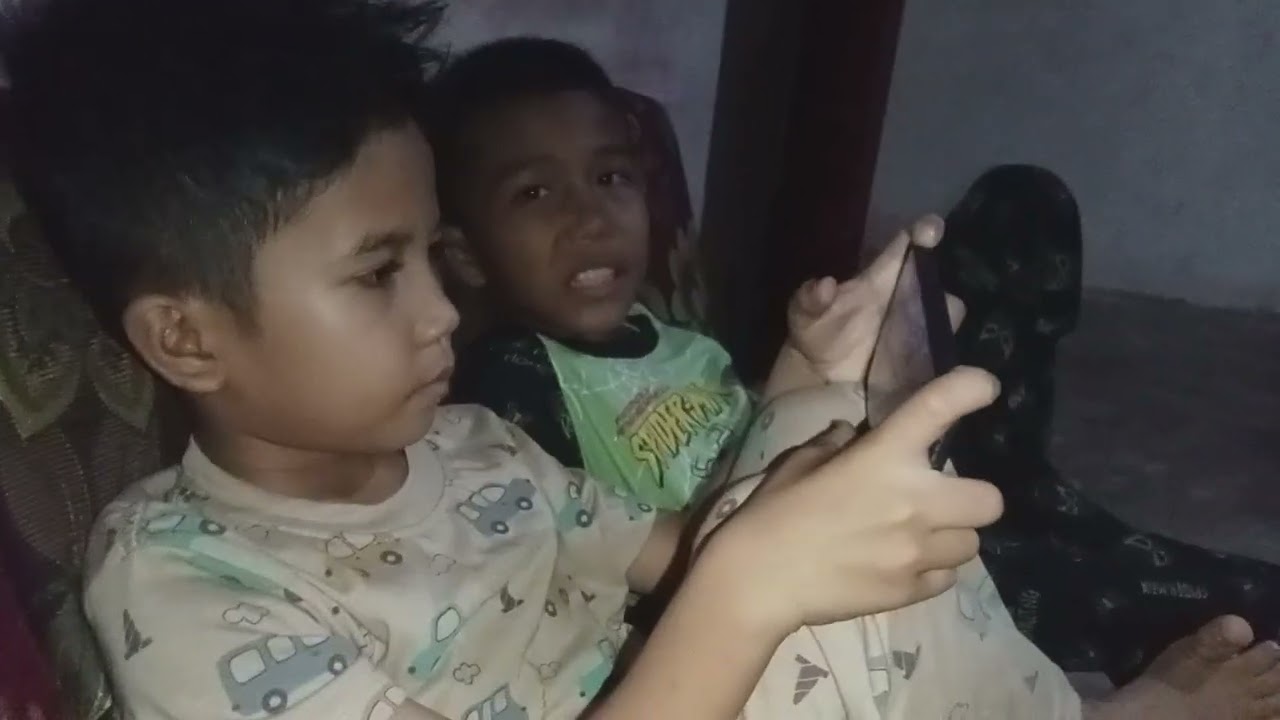 Ketika Harun dan Hapis main game s x