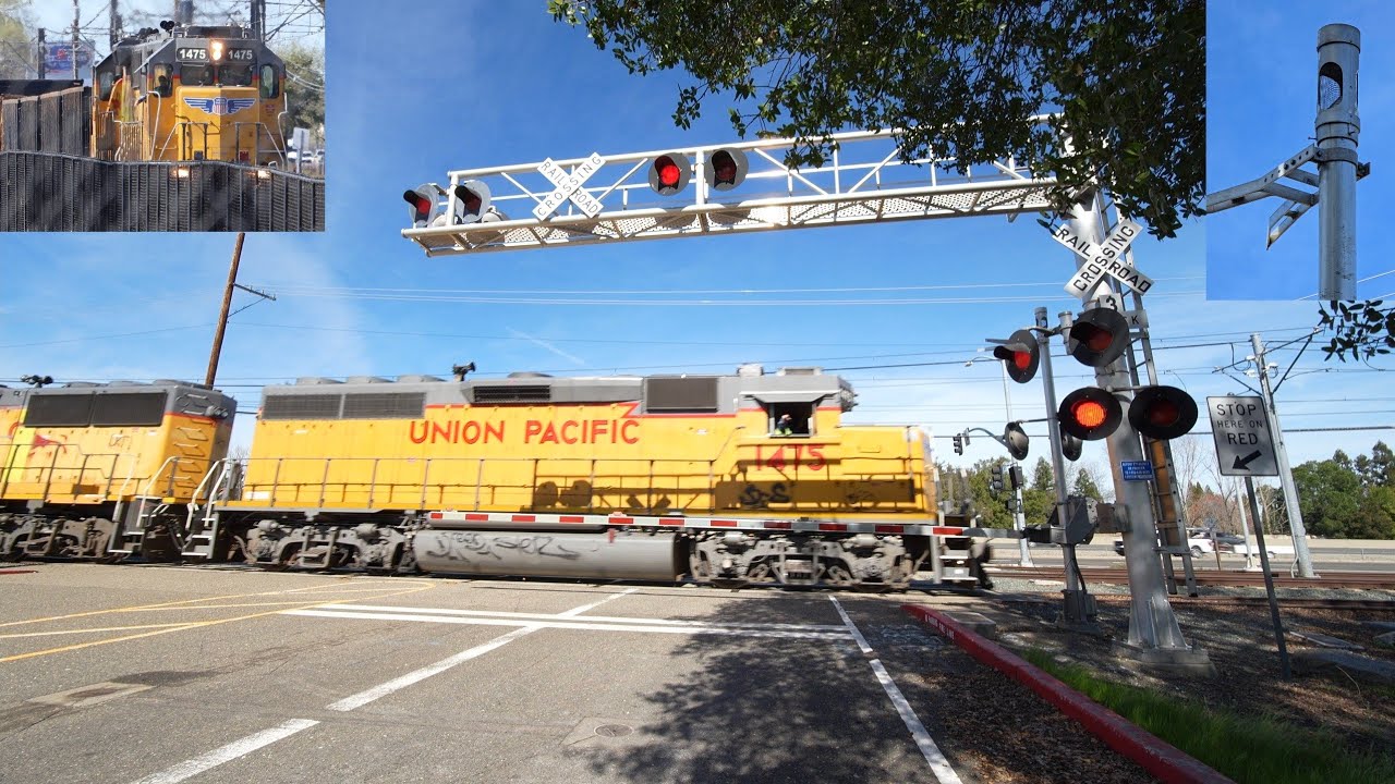 UP 1475 Florin Flyer, SacRT | Mine Shaft Ln. Railroad Crossing, Rancho Cordova CA [Bell Died]