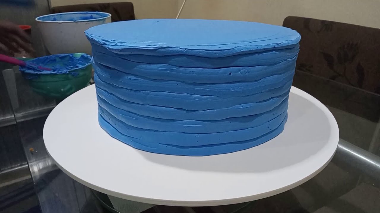 BOLO AZUL ROYAL COM DOURADO/CONFEITARIA PARA INICIANTES/ROSILENE SOUZA