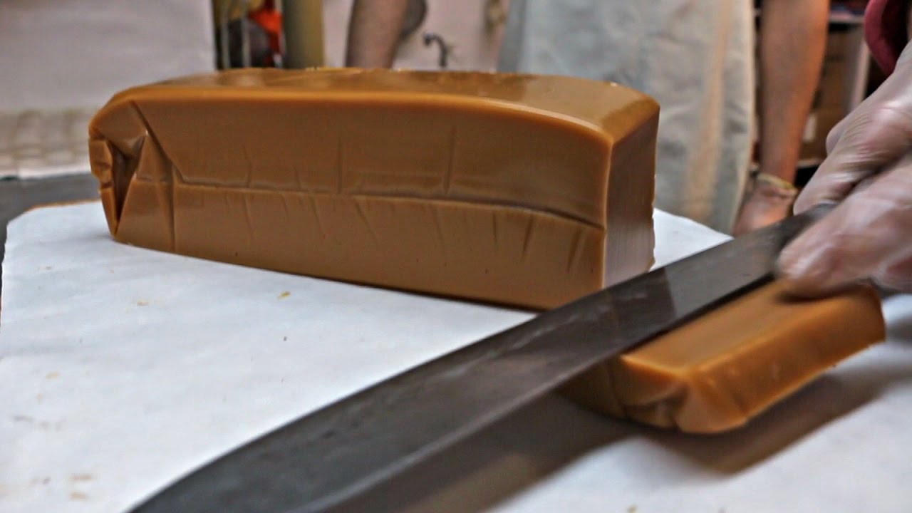 Terry's Caramel Cutting School
