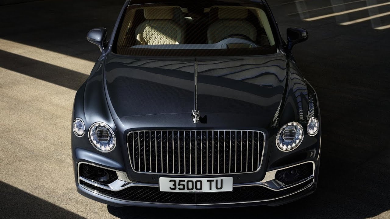 Bentley Flying Spur 2020 это автомобиль третьего поколения полноразмерного роскошного седана.
