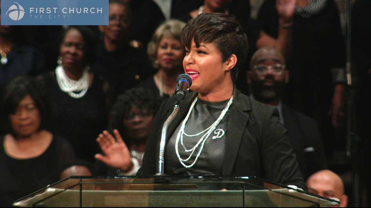 I Shall Wear A Crown | Yolanda DeBerry | First Church 