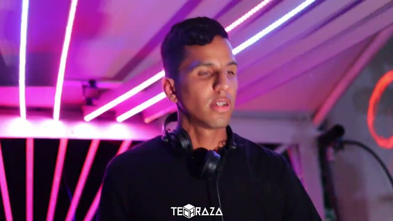 CRISTOFER LAROYE / EXCLUSIVE SET / TECHRAZA