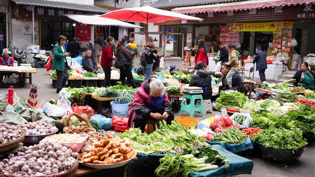KaiLi Sunday Fair, GuiZhou, China
