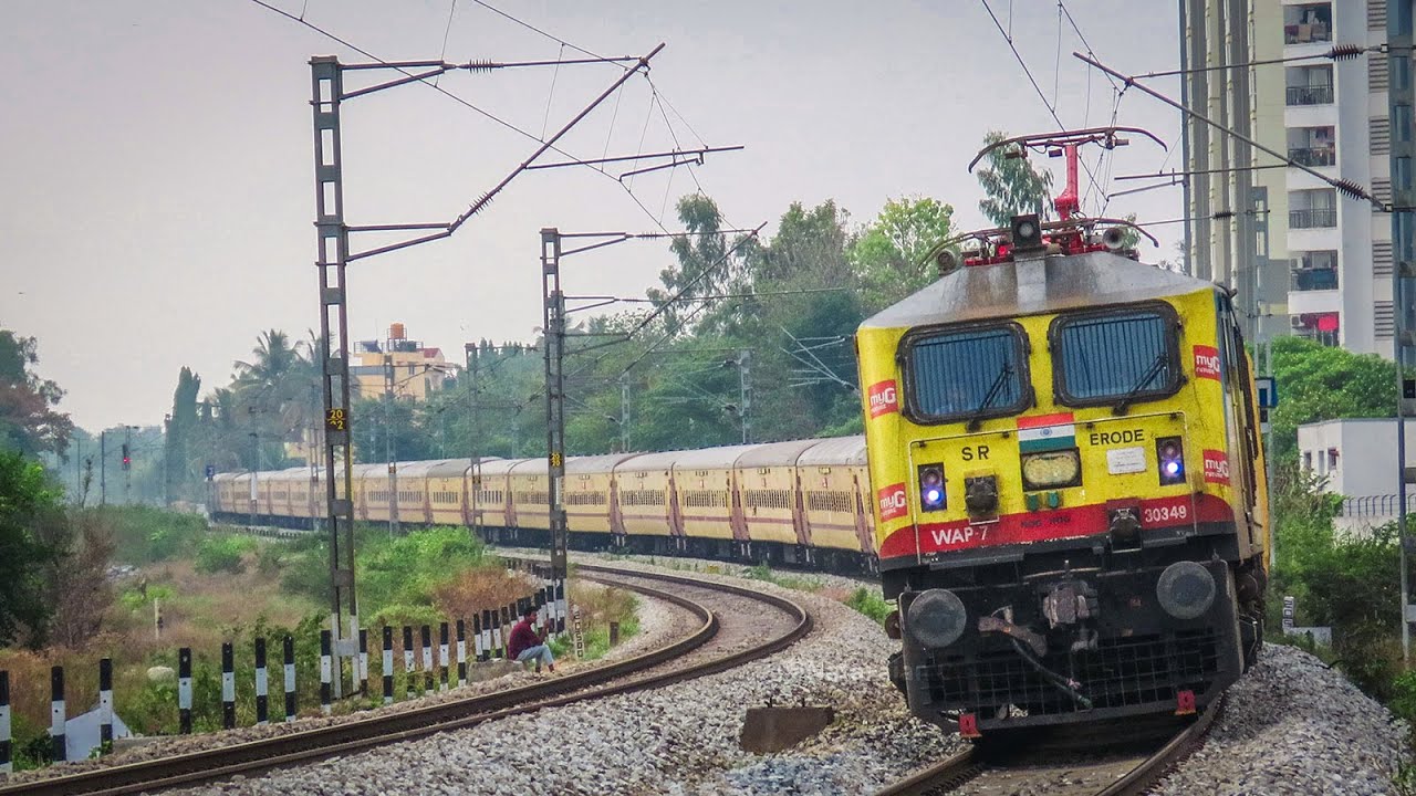 12 in 1 Speeding Trains | Bengaluru Secunderabad / Mumbai Route | First LHB Run Kacheguda Yesvantpur