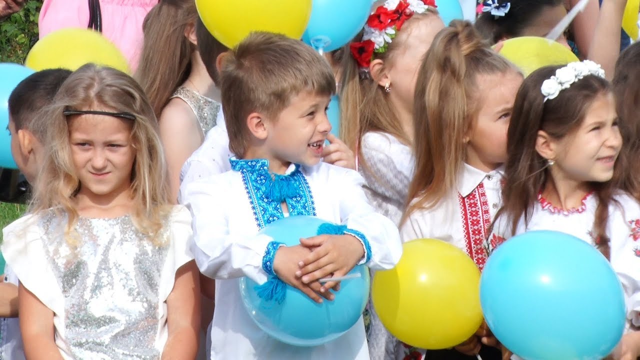 Дзвоник свободи ощасливив учнів Мукачівської  ЗОШ І-ІІІ ст. №6