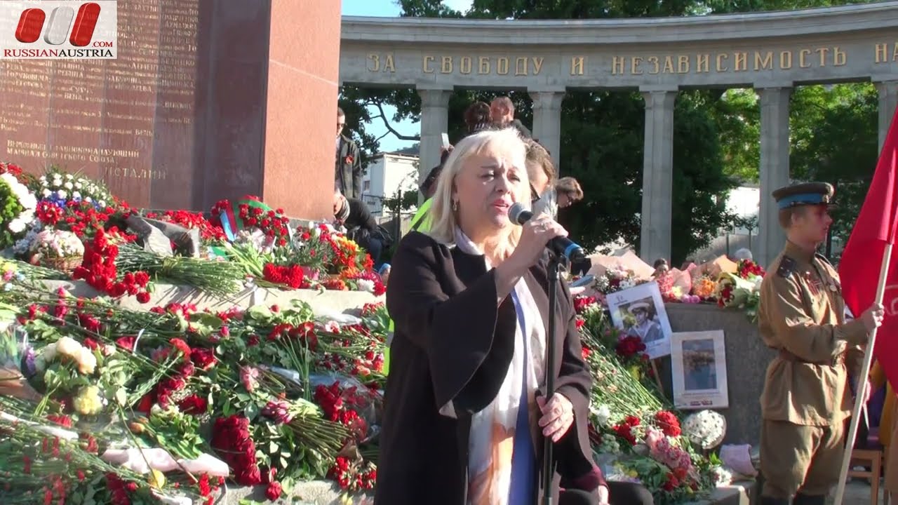 Жди меня, и я вернусь. Ольга Шалаева. День Победы в Вене 2025. Шварценбергплац by RussianAustria.com
