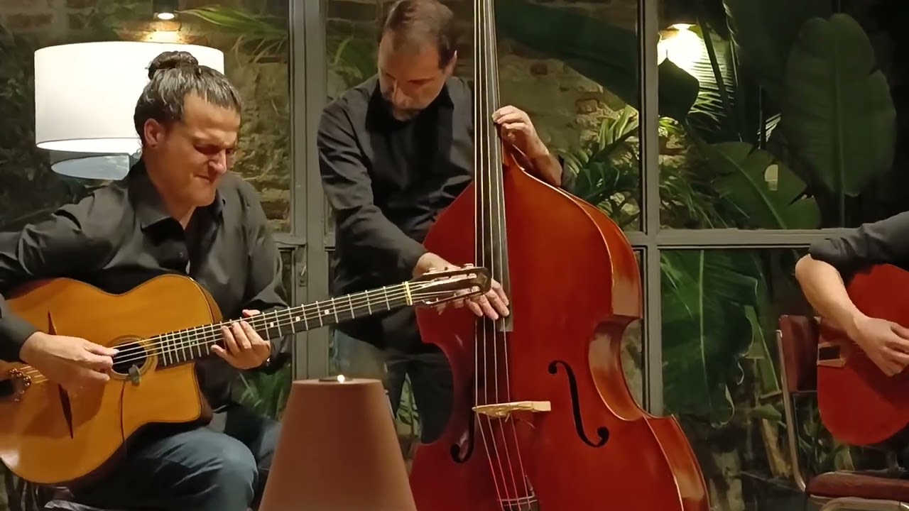 Anouman - ALBERT BELLO TRIO