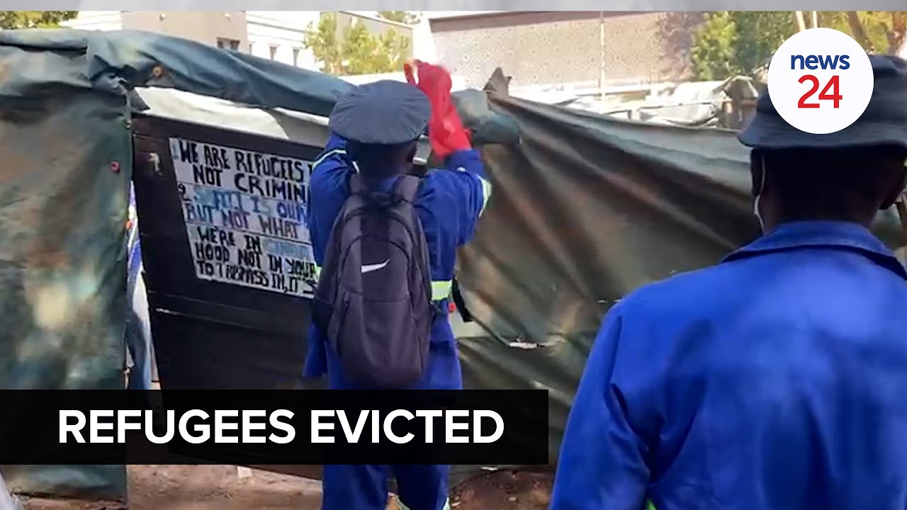 WATCH | Some refugees evicted from shacks next to UNHCR office in Tshwane settle outside nearby mall