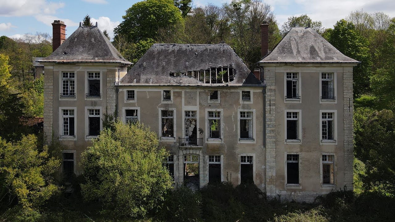 Glauque-Land : Le Château de Crespières (2022) #urbex #drone
