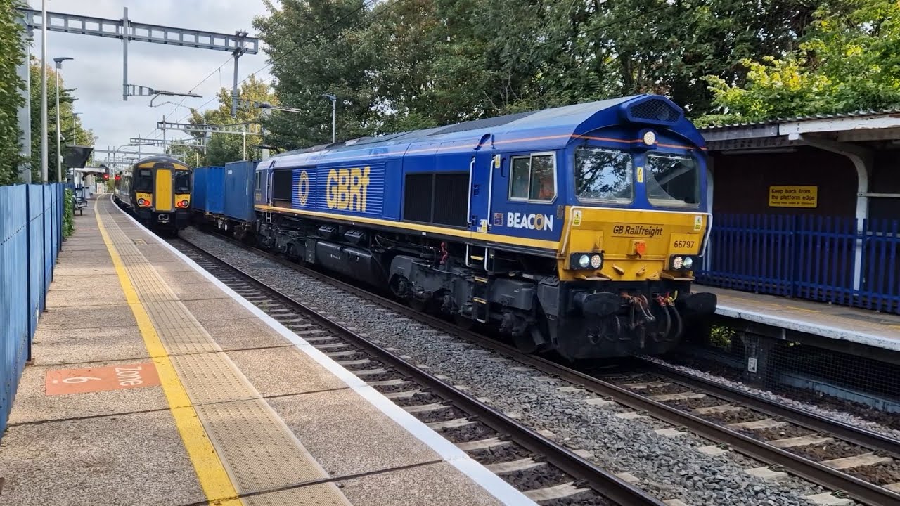 Freight trains & more at Reading West 19th September 2025