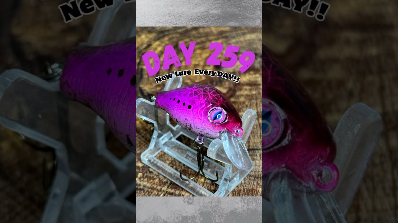 Day 259 - Airbrushing Custom Fishing Lures  - Simple Lure Pattern 