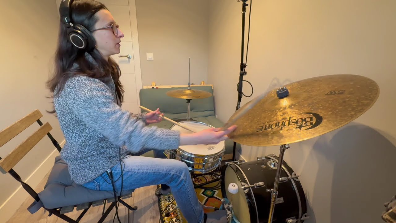 Playing melodies on the drums – comping b/w Snare and BD