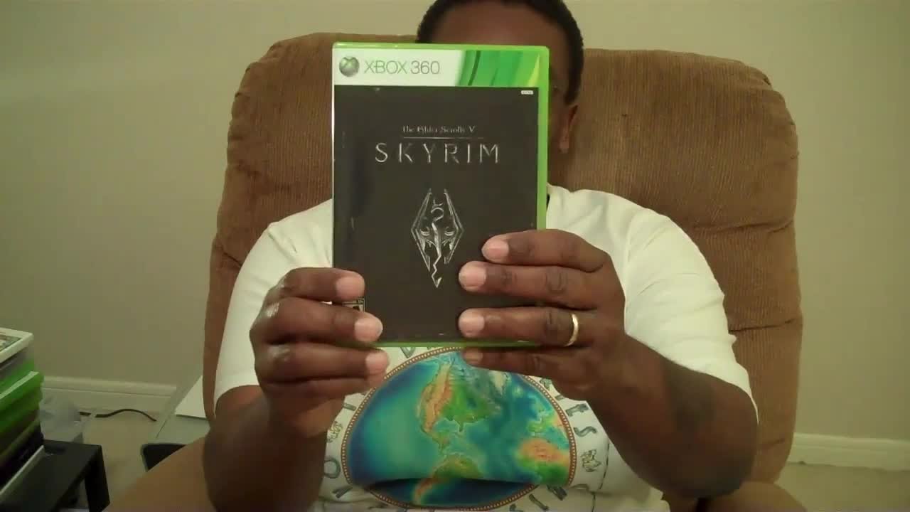 THE ELDER SCROLLS V: SKYRIM UNBOXING with M4d Ski11z