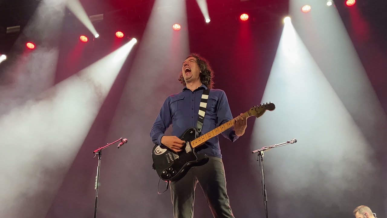 Snow Patrol Scarborough end of 'Run' followed by 'You Could be Happy'