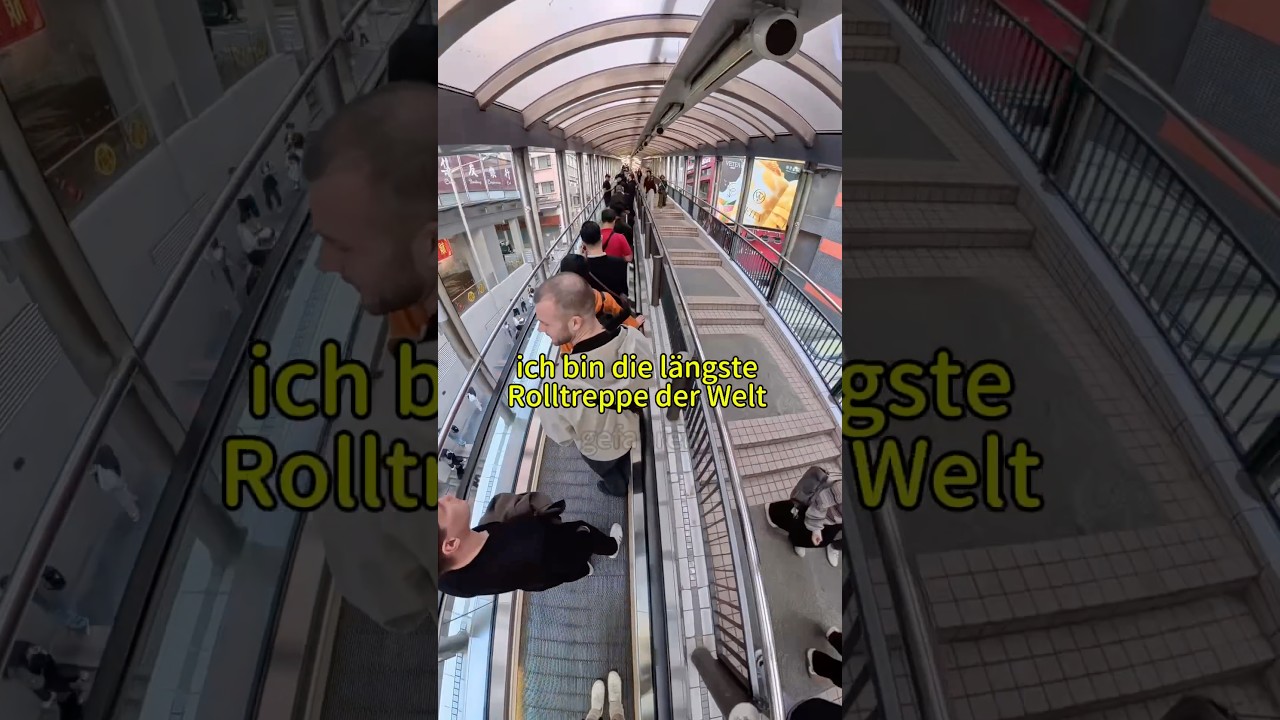 So lange f&auml;hrt man mit der l&auml;ngsten Rolltreppe der Welt 👀