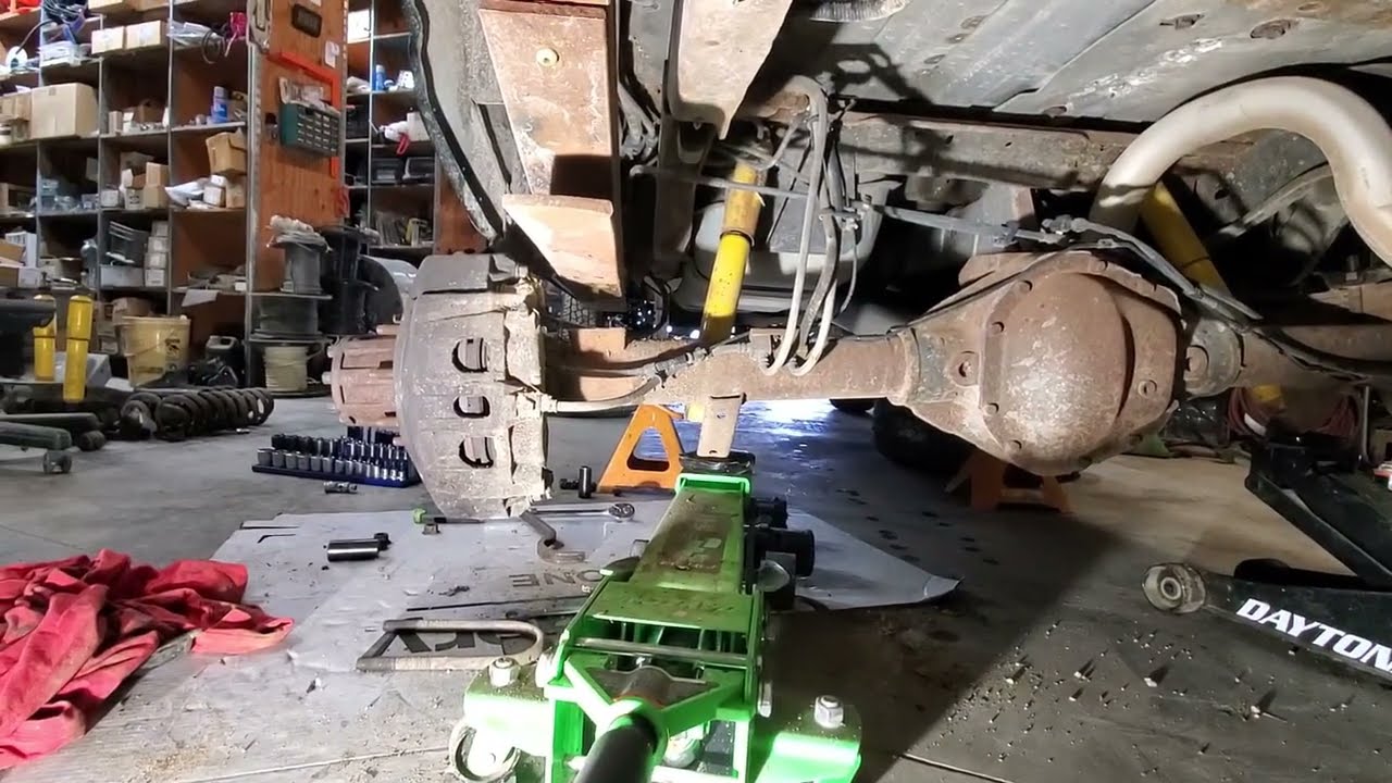 DIY Action Van Lift Kit Install: 5-Inch Suspension Lift for Ford Econoline Install Day 3