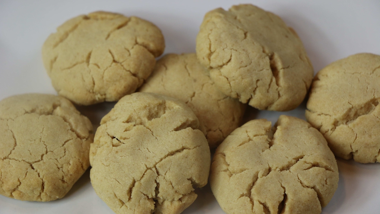 Peanut Butter Shortbread Cookies Recipe - How to Make Peanut Butter Shortbread Cookies