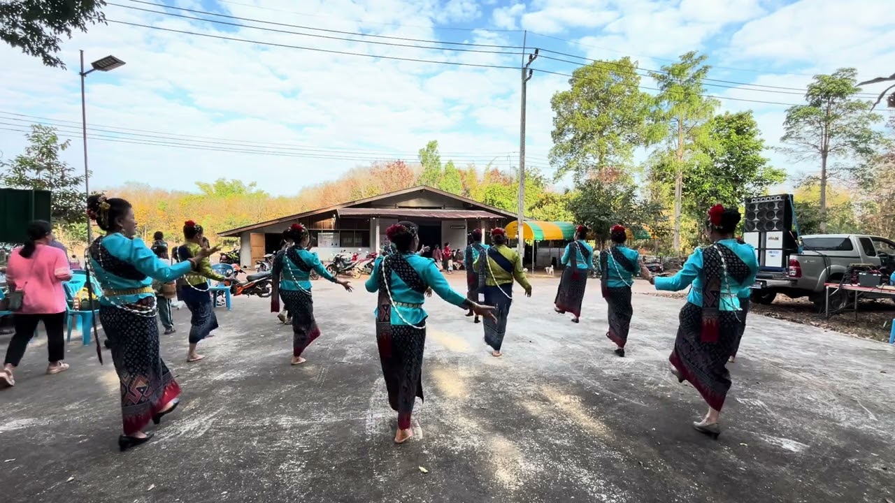 เพลงอิสานเมืองม้วน