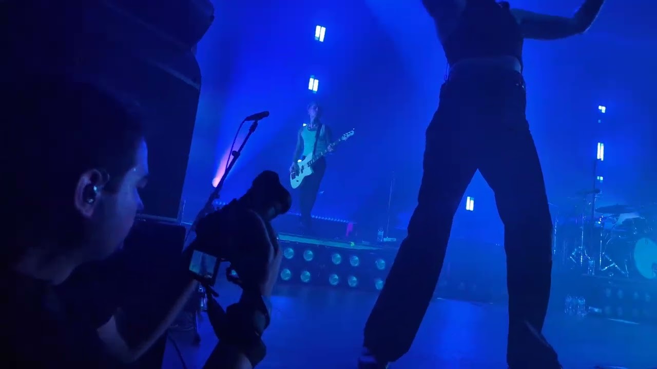Hot Milk-Glass Spiders Live Birmingham 20/11/25