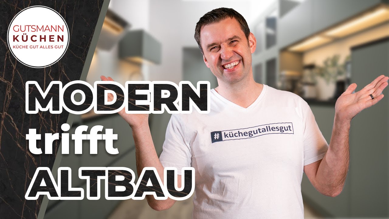 Moderne grifflose Häcker Küche in Eukalyptus-Front mit Vitrinenaufsatzschrank | Kundenküche