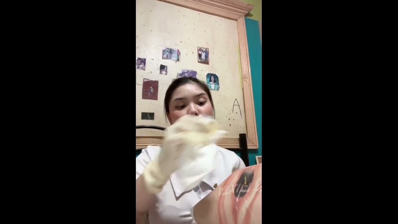 INSERTING A VAGINAL SUPPOSITORY- RLE. Anna Franchesca J Aliwanon
