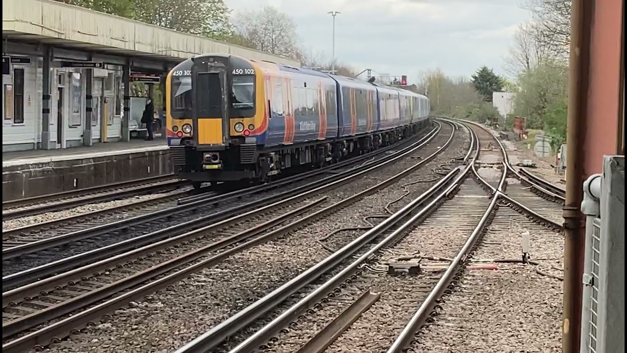 Trains and tones at Raynes Park