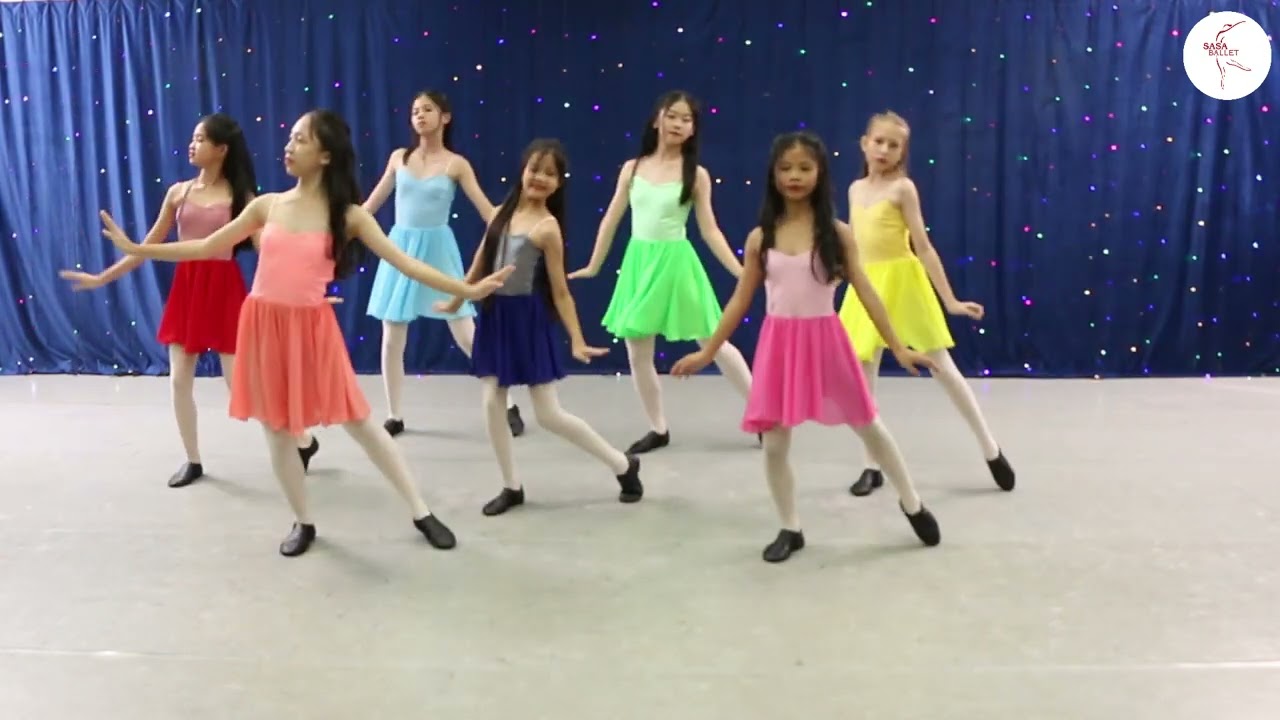 Tiết mục múa Happy New Year - Sasa Ballet #sasaballet