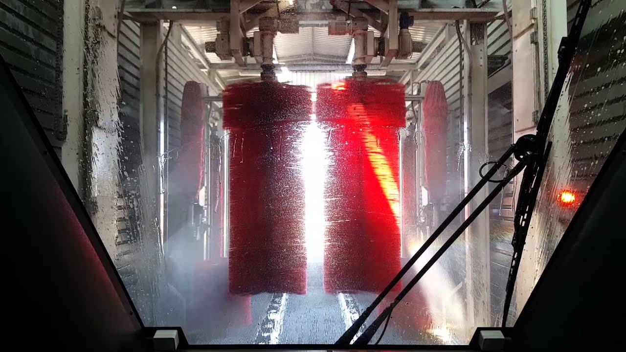 Met een Stadler GTW 2/6 door de wasstraat