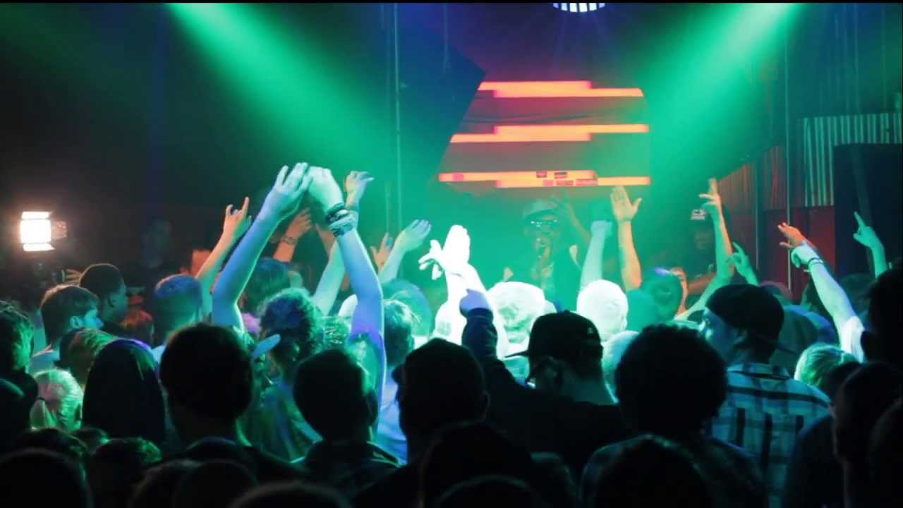 Camo & Krooked - Dj Friction - live feat. Skibadee & Ic 3 // Fast & Furious Mannheim@