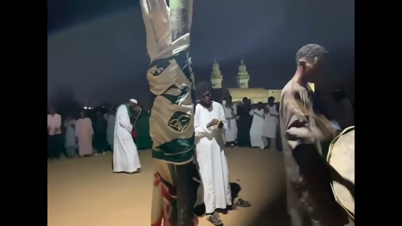 زياره الخليفة أحمد عوض الشيخ احمد الشيخ جابر الي مقام الشيخ حمد النيل بأمدرمان 