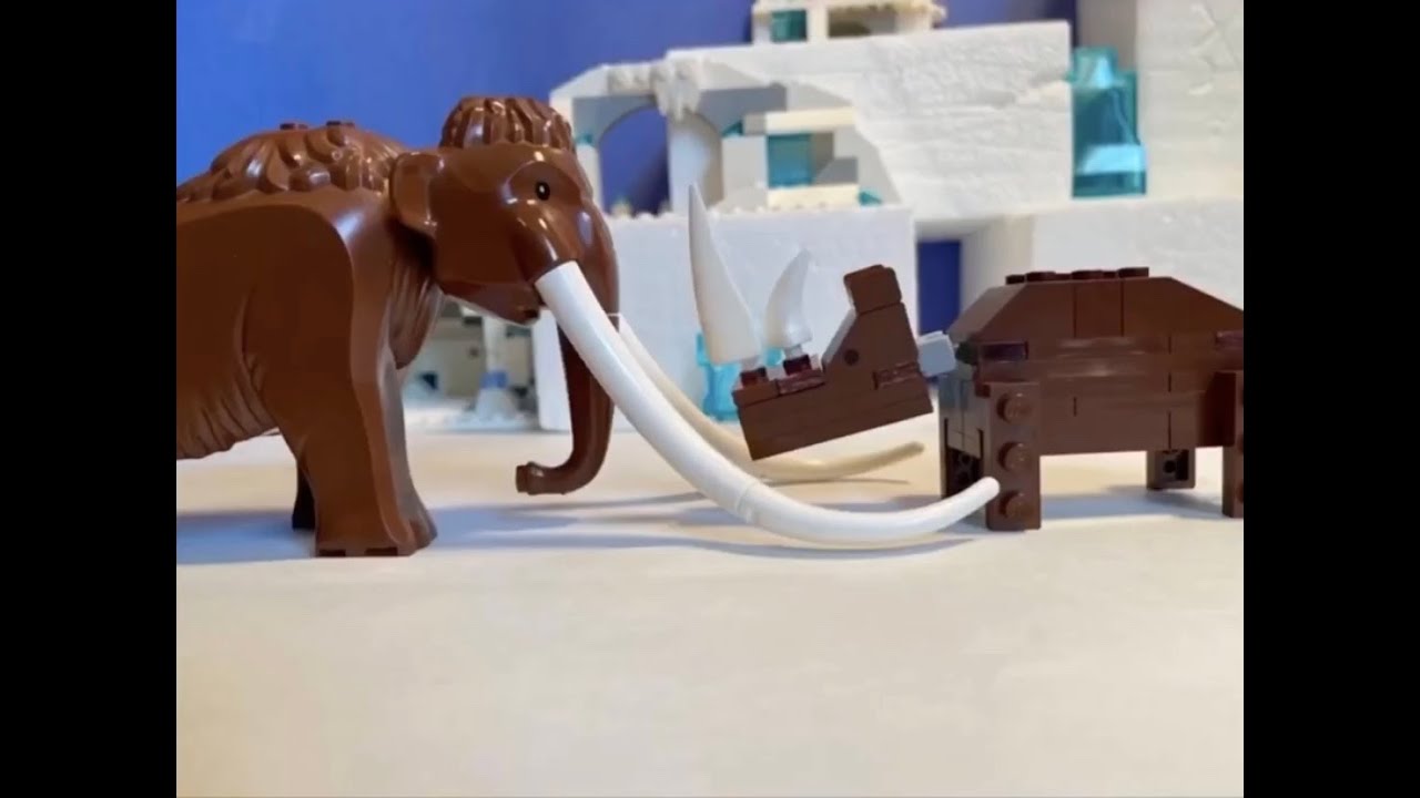 LEGO Woolly Mammoth vs Woolly Rhino