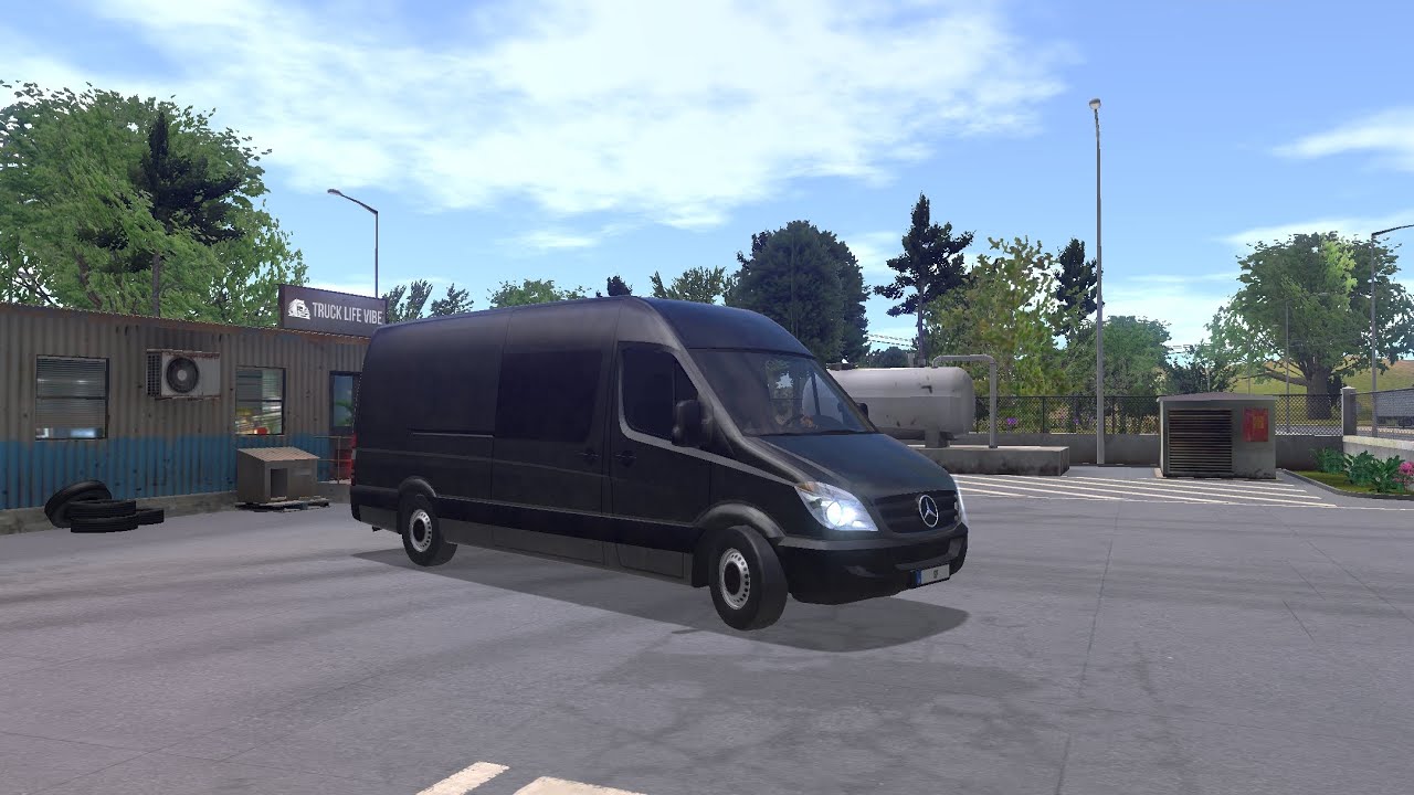 MERCEDES SPRINTER VAN DRIVING 