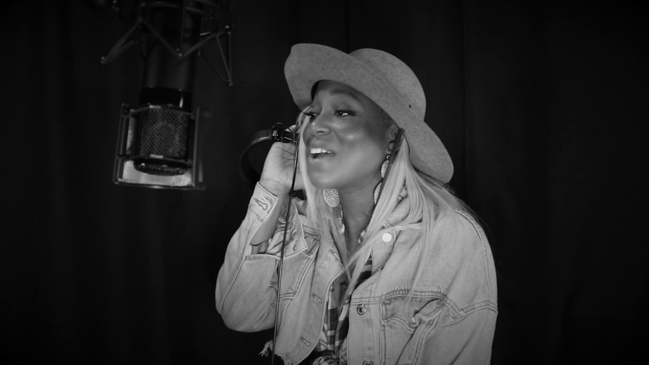 The Black & White Sessions : Danielle Withers : Weak