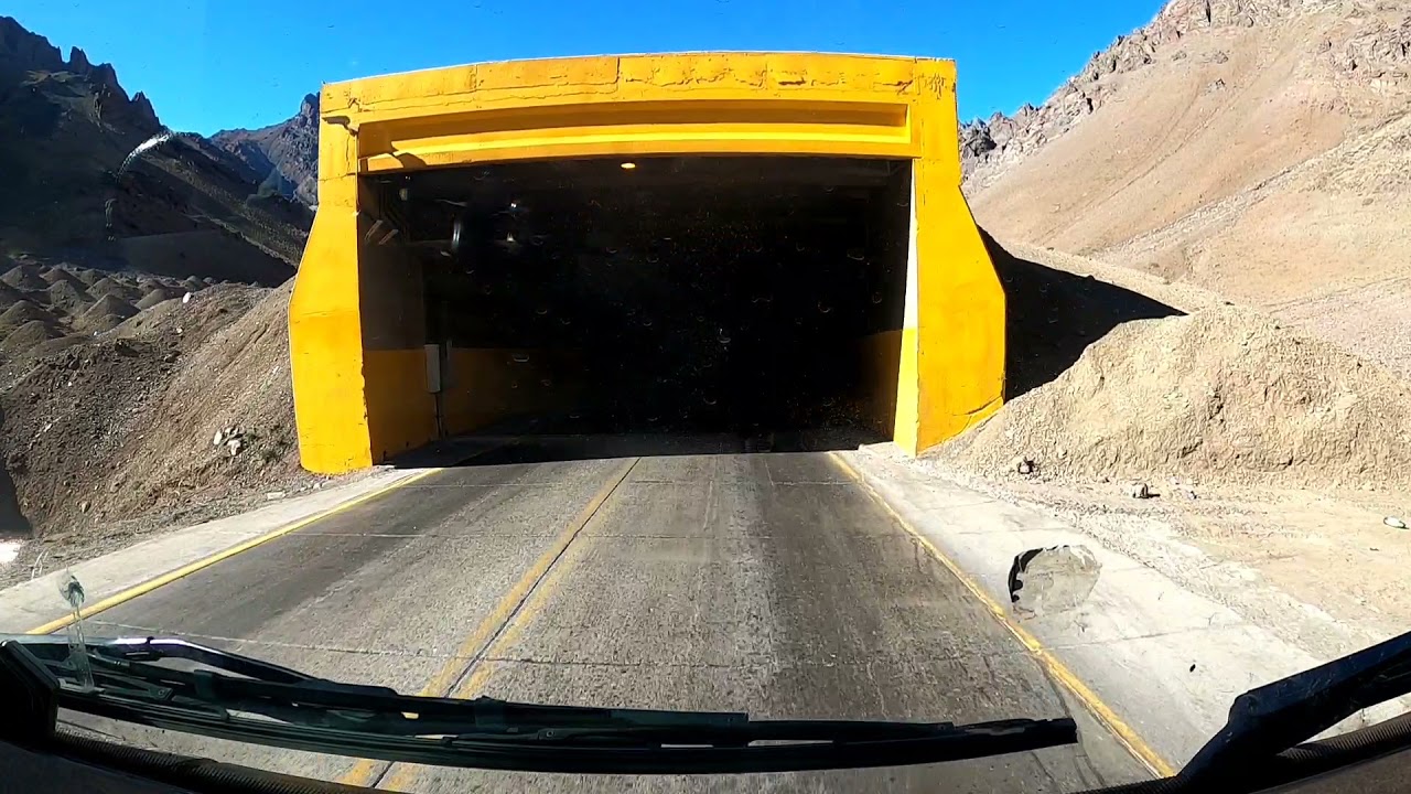 La nueva iluminación del lado Argentino en el túnel Cristo Redentor Internacional (11-11-2021)