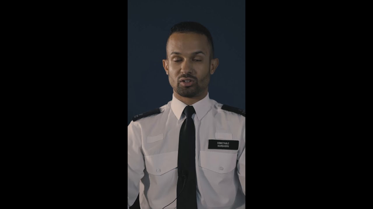 Armed robbers in Earl's Court floored by Met Officers | London stories